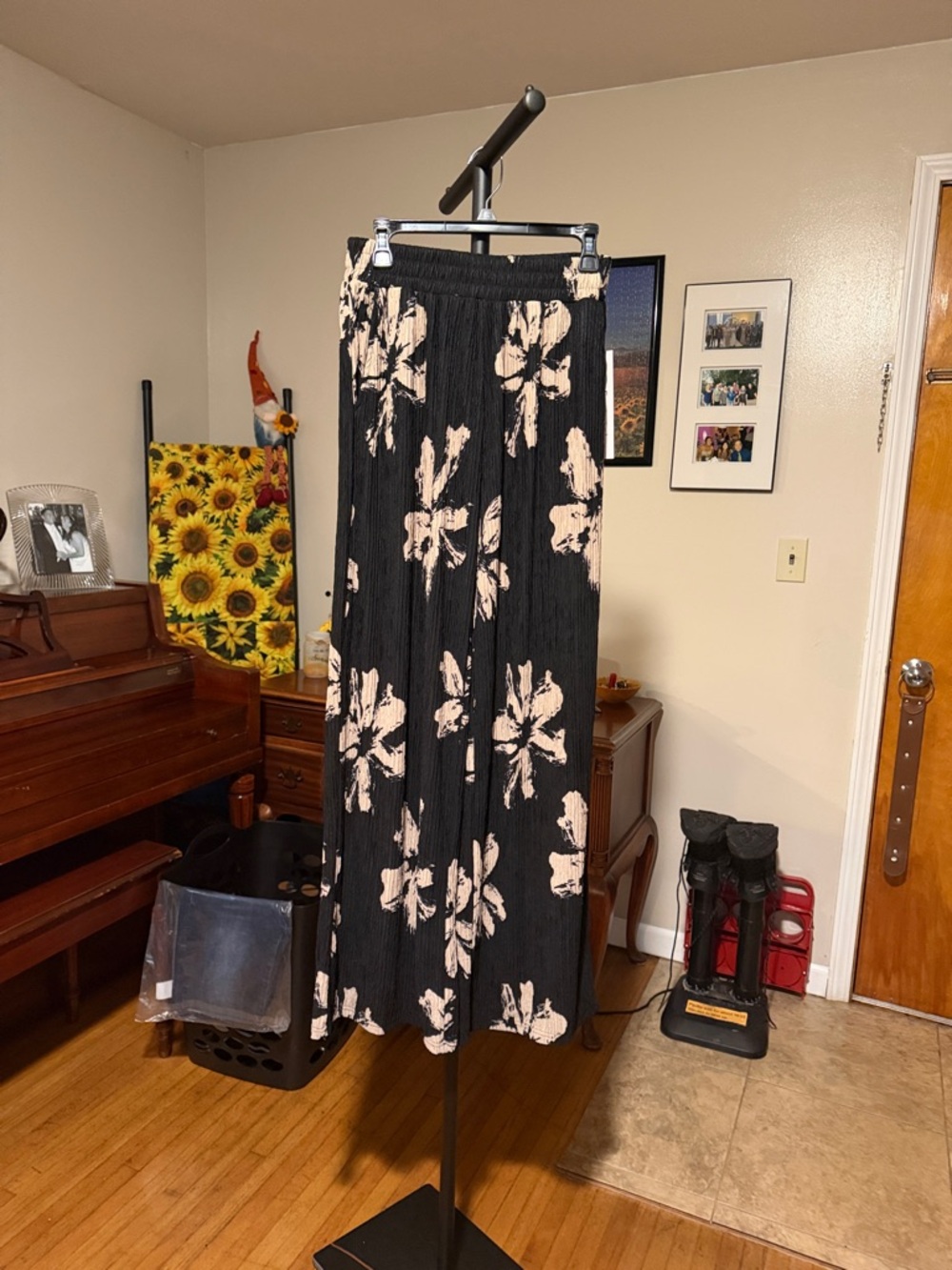 Wide Leg Floral Palazzo Pants - Black with Cream Floral